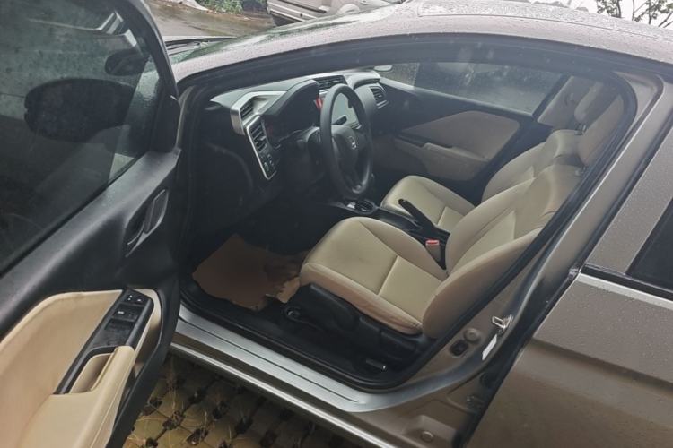Used Honda City 2015 1.5L CVT Comfort Version Driver Seat