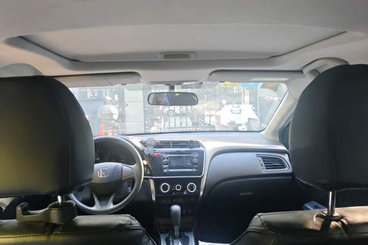 Used Honda City 2015 1.5L CVT Luxury Edition Headliner