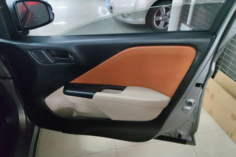 Used Honda City 2015 1.5L CVT Comfort Version Interior 1