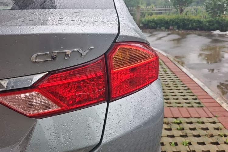 Used Honda City 2015 1.5L CVT Comfort Version Right Rear Taillight