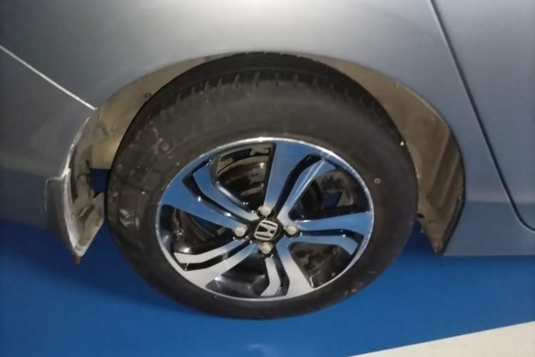 Used Honda City 2015 1.5L CVT Comfort Version Right Rear Wheel Hub