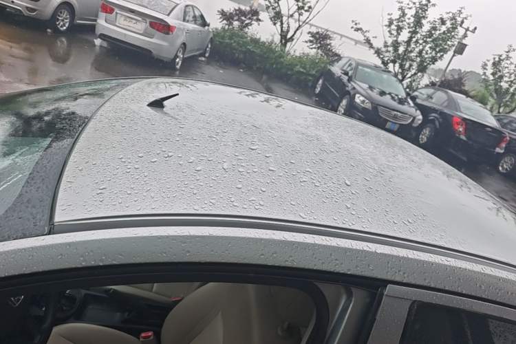 Used Honda City 2015 1.5L CVT Comfort Version Roof