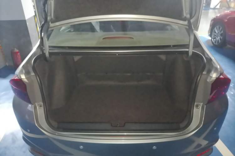 Used Honda City 2015 1.5L CVT Comfort Version Trunk