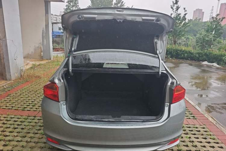 Used Honda City 2015 1.5L CVT Comfort Version Trunk