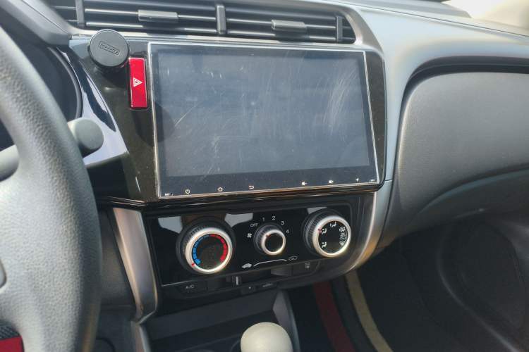 Used Honda City 2015 1.5L CVT Luxury Edition Audio And AC Panel