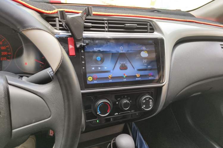 Used Honda City 2015 1.5L CVT Comfort Version Audio And AC Panel