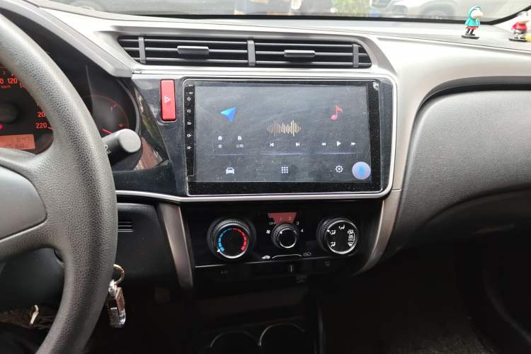 Used Honda City 2015 1.5L manual Comfort version Audio And AC Panel