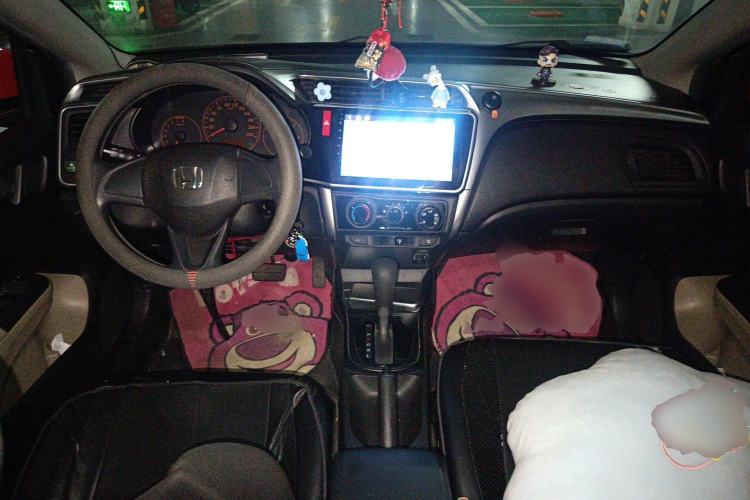 Used Honda City 2015 1.5L CVT Comfort Version Center Console
