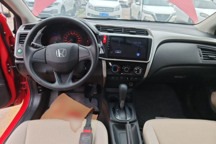 Used Honda City 2015 1.5L CVT Comfort Version Center Console