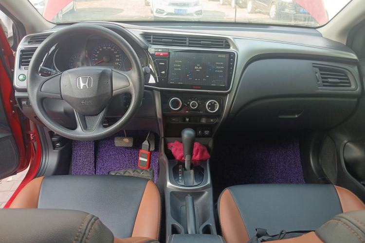 Used Honda City 2015 1.5L CVT Luxury Edition Center Console
