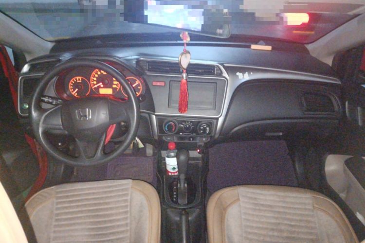 Used Honda City 2015 1.5L CVT Comfort Version Center Console