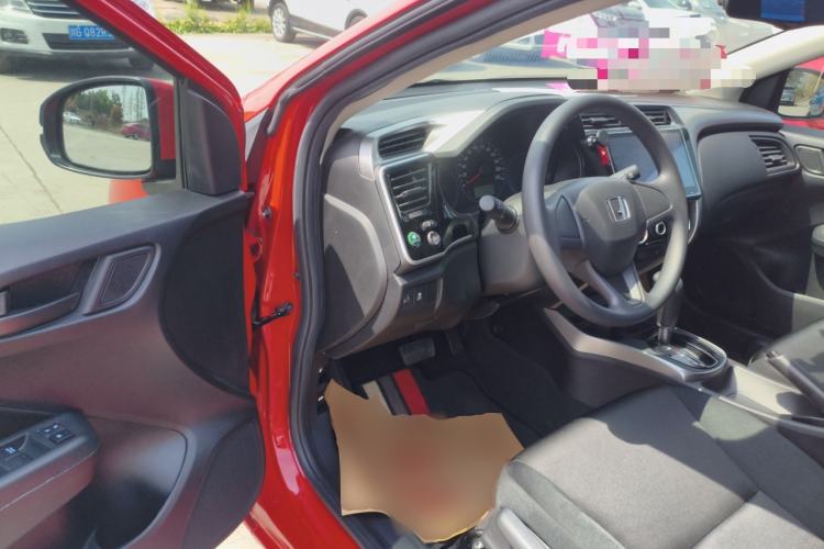 Used Honda City 2015 1.5L CVT Luxury Edition Driver Seat