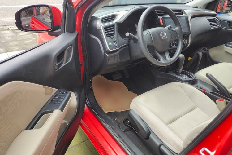 Used Honda City 2015 1.5L CVT Comfort Version Driver Seat