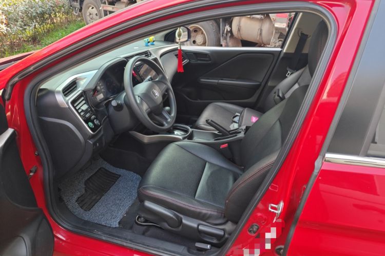 Used Honda City 2015 1.5L CVT Luxury Edition Driver Seat