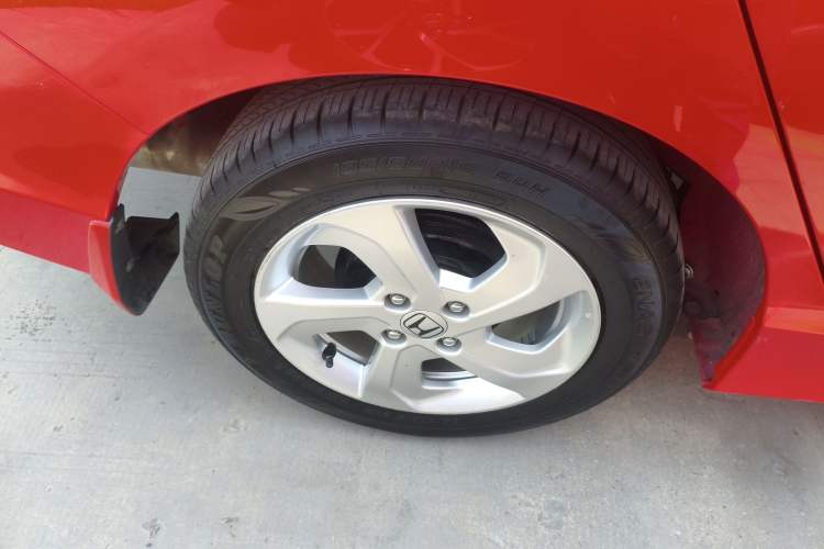 Used Honda City 2015 1.5L CVT Luxury Edition Exterior 5