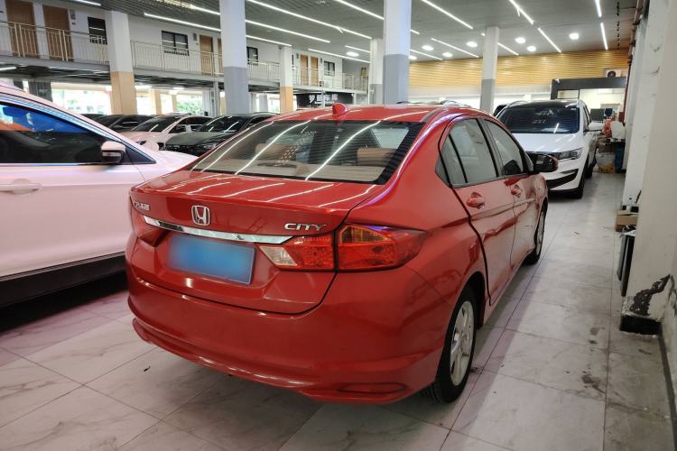 Used Honda City 2015 1.5L CVT Luxury Edition Exterior 5