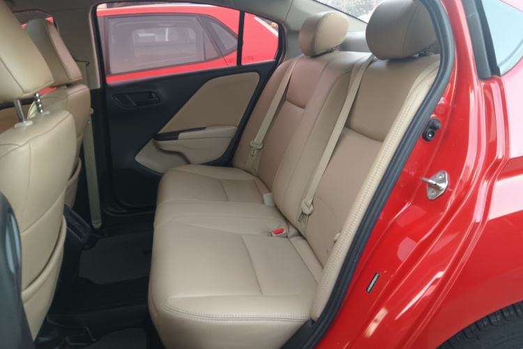 Used Honda City 2015 1.5L CVT Luxury Edition Interior 4
