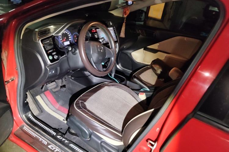 Used Honda City 2015 1.5L CVT Luxury Edition Left Front Seat