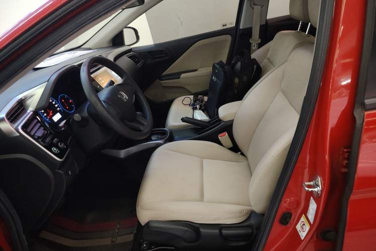Used Honda City 2015 1.5L CVT Luxury Edition Left Front Seat