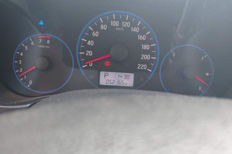 Used Honda City 2015 1.5L CVT Luxury Edition Odometer Close Up
