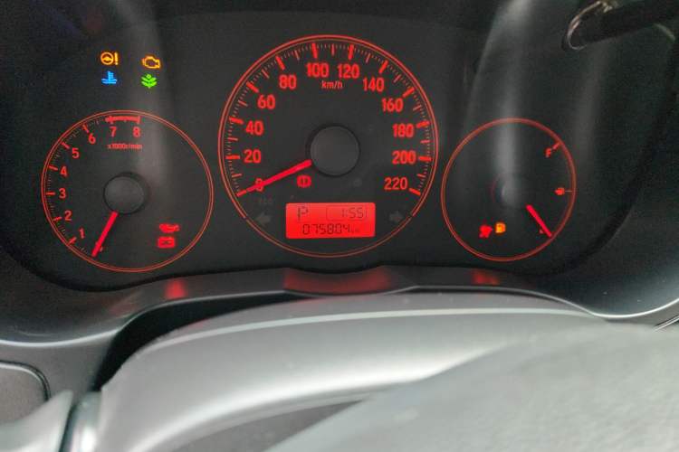 Used Honda City 2015 1.5L CVT Comfort Version Odometer Close Up