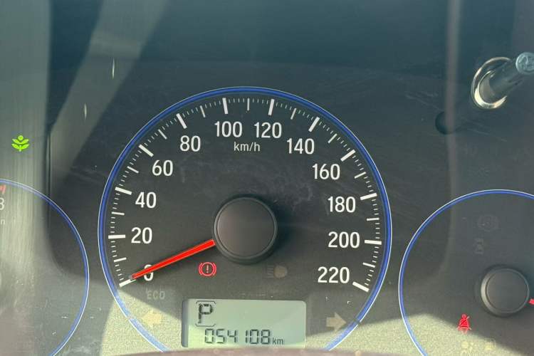 Used Honda City 2015 1.5L CVT Luxury Edition Odometer Close Up