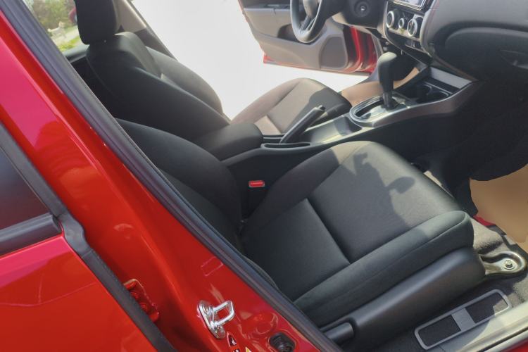 Used Honda City 2015 1.5L CVT Luxury Edition Right Front Seat
