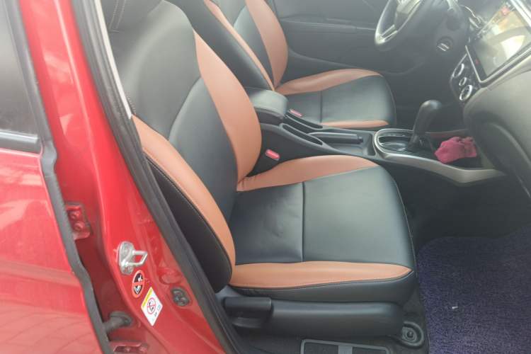 Used Honda City 2015 1.5L CVT Luxury Edition Right Front Seat