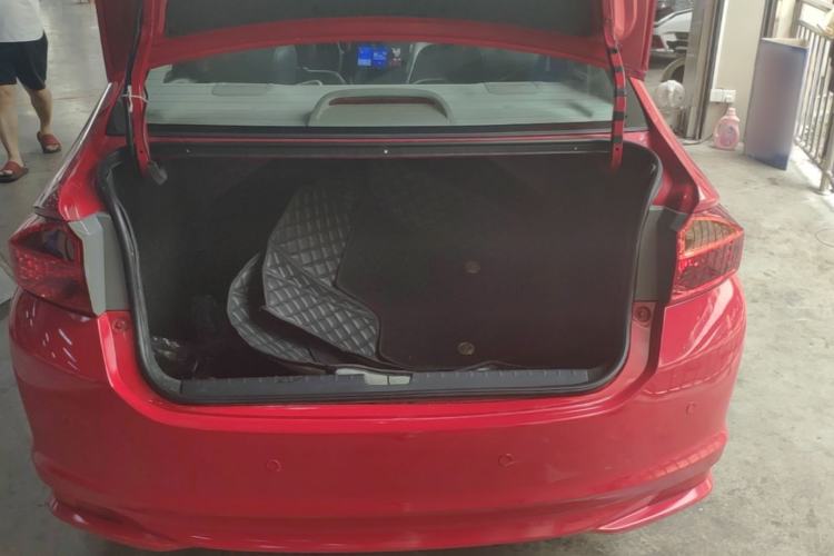 Used Honda City 2015 1.5L CVT Comfort Version Trunk