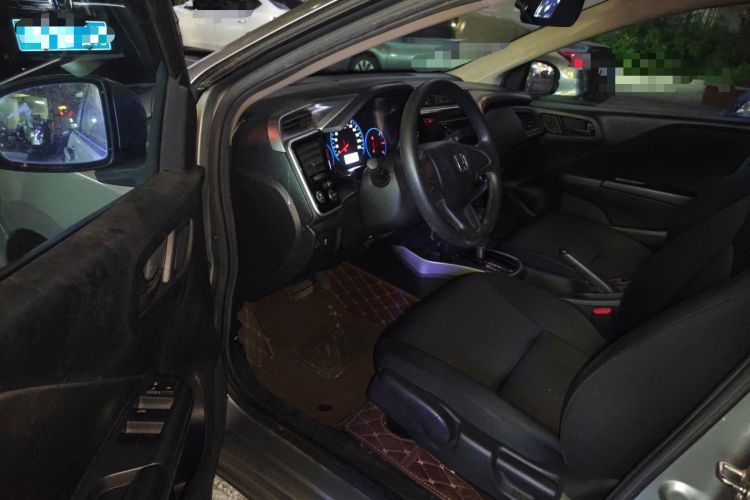 Used Honda City 2015 1.5L CVT Luxury Edition Driver Seat