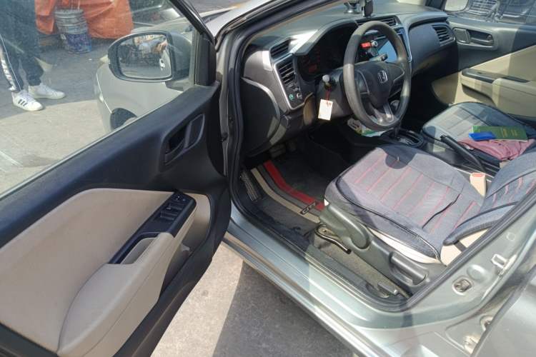 Used Honda City 2015 1.5L CVT Comfort Version Driver Seat