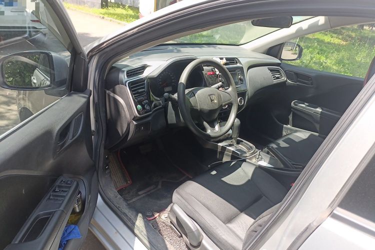 Used Honda City 2015 1.5L CVT Luxury Edition Driver Seat