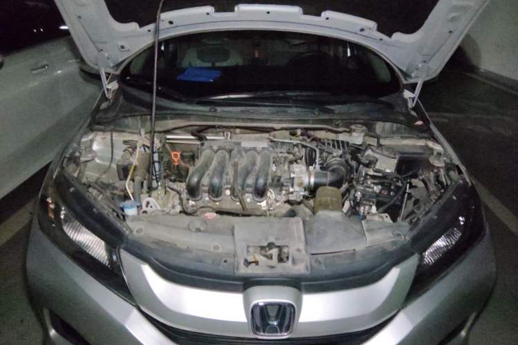 Used Honda City 2015 1.5L CVT Comfort Version Engine Bay
