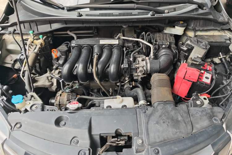 Used Honda City 2015 1.5L CVT Comfort Version Engine Bay