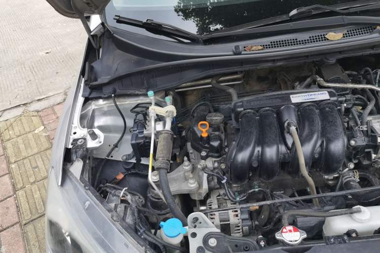 Used Honda City 2015 1.5L CVT Comfort Version Engine Bay Right