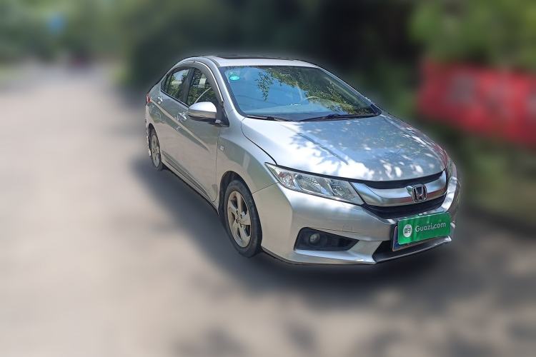 Used Honda City 2015 1.5L CVT Luxury Edition Front Right 45 Deg