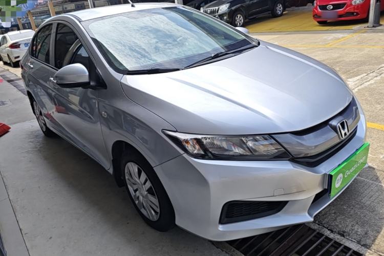 Used Honda City 2015 1.5L CVT Comfort Version Front Right 45 Deg