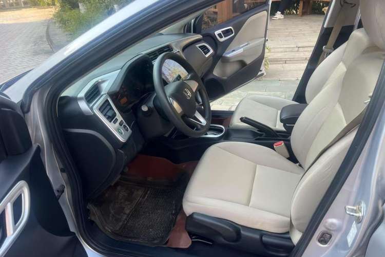 Used Honda City 2015 1.5L CVT Comfort Version Interior 1