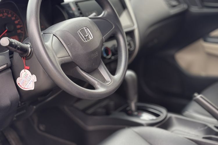 Used Honda City 2015 1.5L CVT Comfort Version Interior 1
