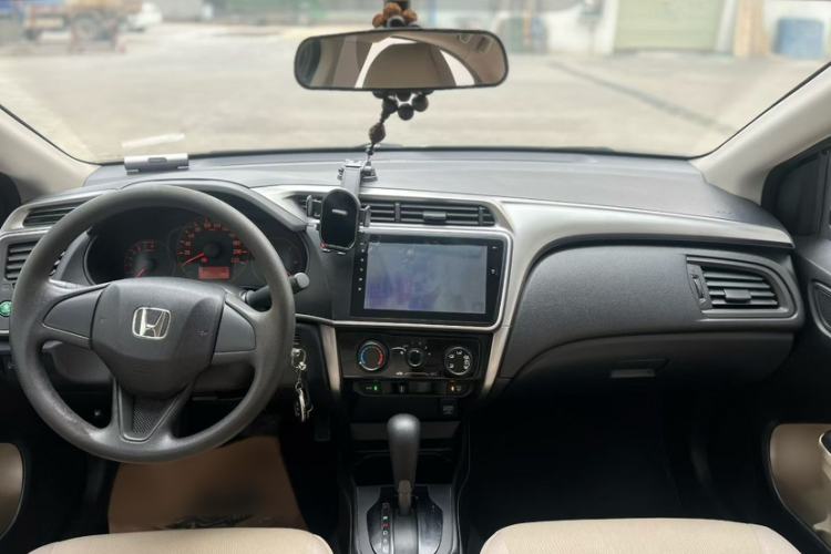 Used Honda City 2015 1.5L CVT Comfort Version Interior 2