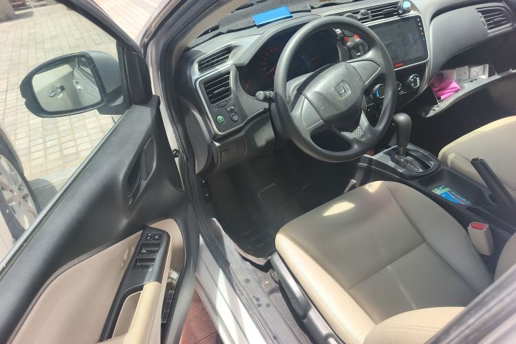 Used Honda City 2015 1.5L CVT Comfort Version Interior 3