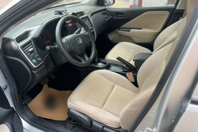 Used Honda City 2015 1.5L CVT Comfort Version Interior 3