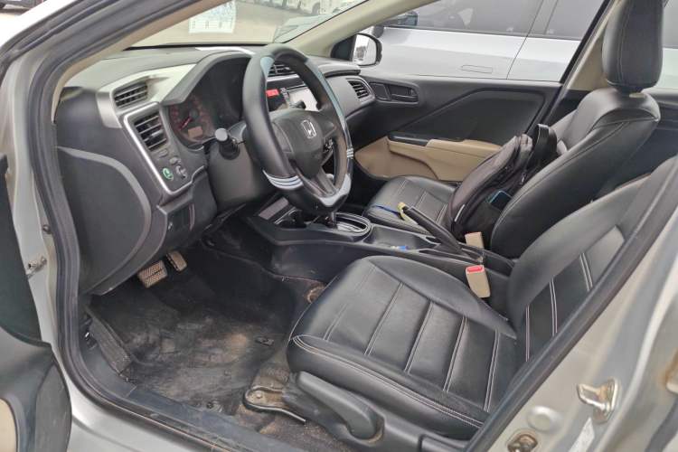 Used Honda City 2015 1.5L CVT Comfort Version Left Front Seat