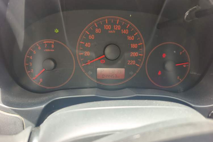 Used Honda City 2015 1.5L CVT Comfort Version Odometer Close Up