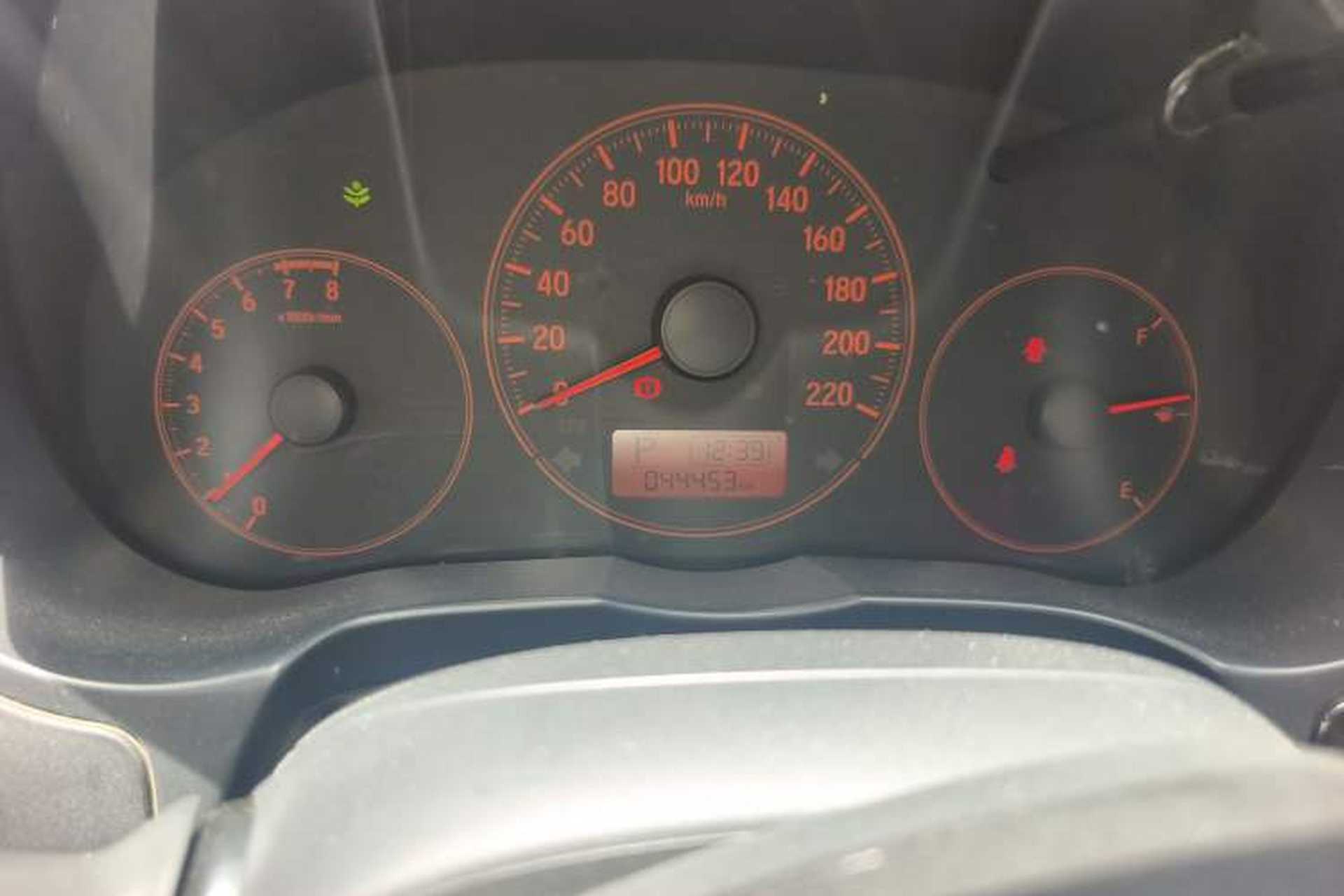 Used Honda City 2015 1.5L CVT Comfort Version Odometer Close Up