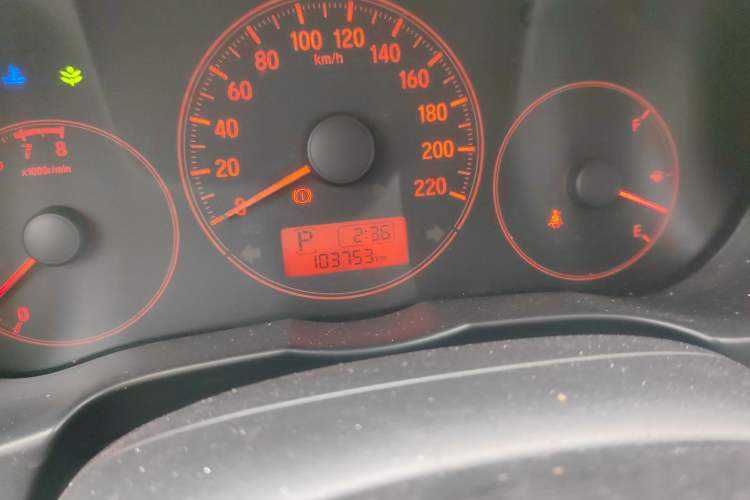 Used Honda City 2015 1.5L CVT Comfort Version Odometer Close Up