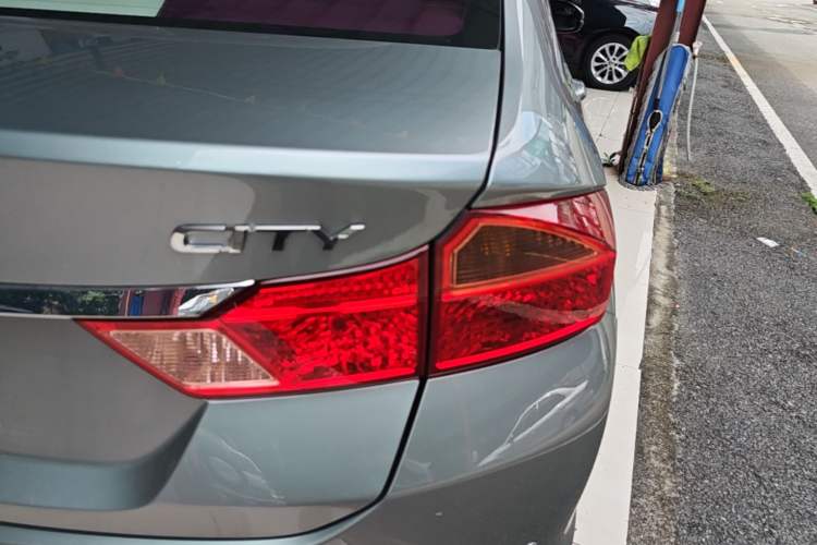 Used Honda City 2015 1.5L CVT Comfort Version Right Rear Taillight
