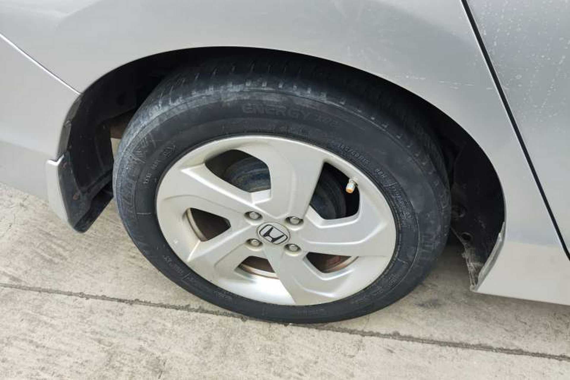 Used Honda City 2015 1.5L CVT Luxury Edition Right Rear Wheel Hub