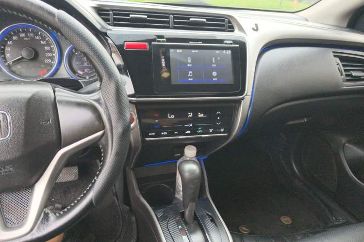 Used Honda City 2015 1.5L CVT Flagship Edition Audio And AC Panel