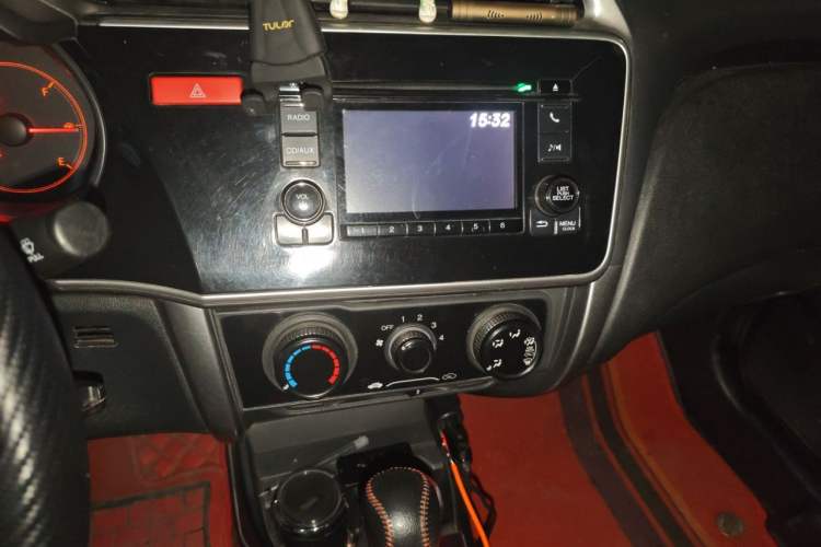 Used Honda City 2015 1.5L CVT Comfort Version Audio And AC Panel